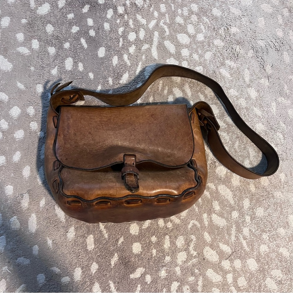 RETRO OOAK tan leather shoulder bag vintage sturdy